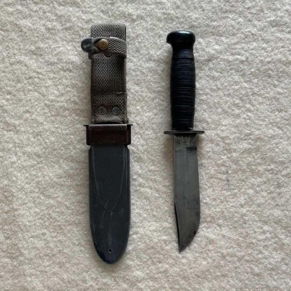 Vintage WWII USN MK1 Navy Fighting Knife CAMILLUS NY Dagger